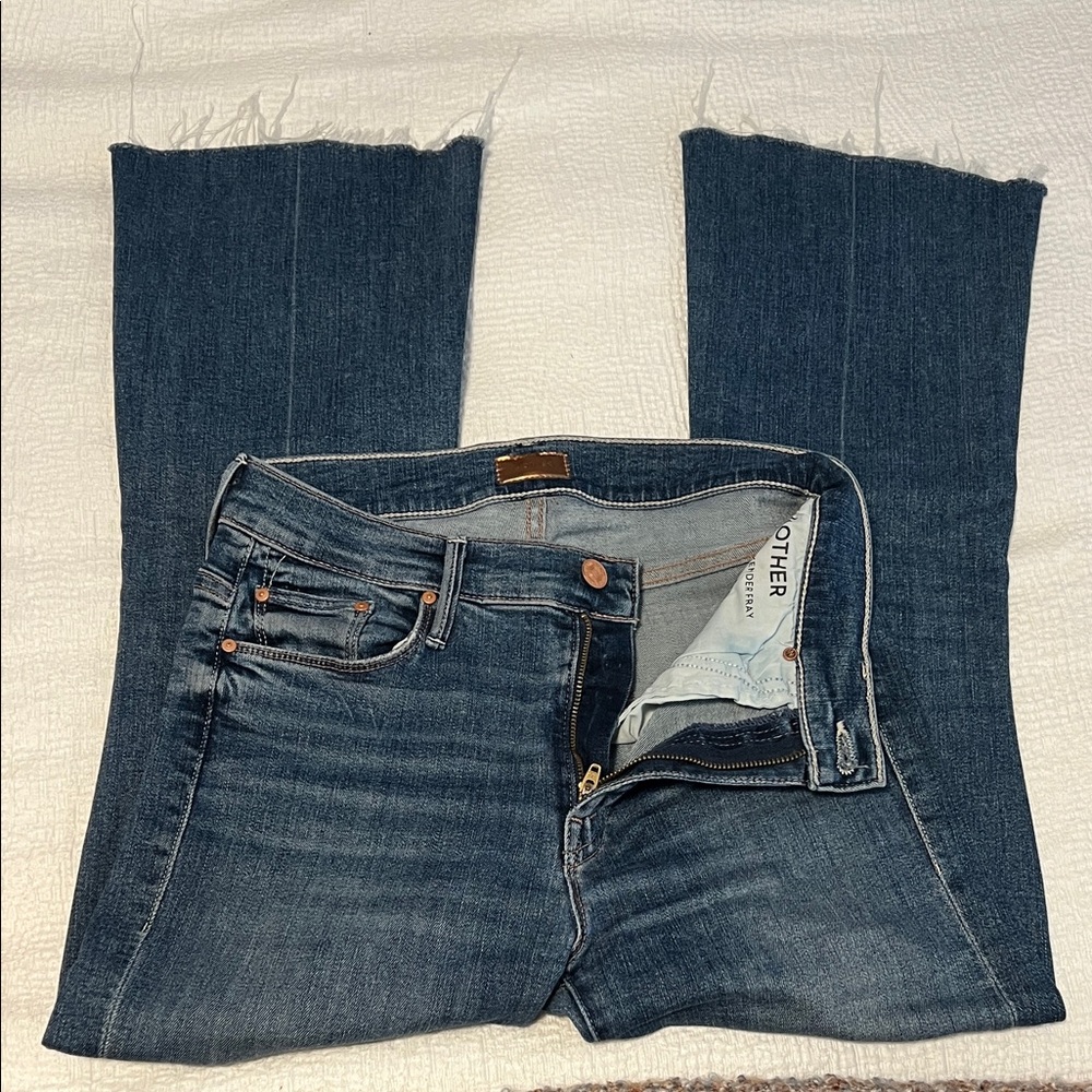 MOTHER weeknder fray crop jeans